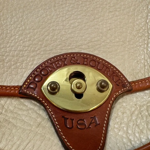 Dooney and Bourke AWL Cream Brown Leather Bag vintage the Calvary trooper 1980’s - Picture 8 of 15